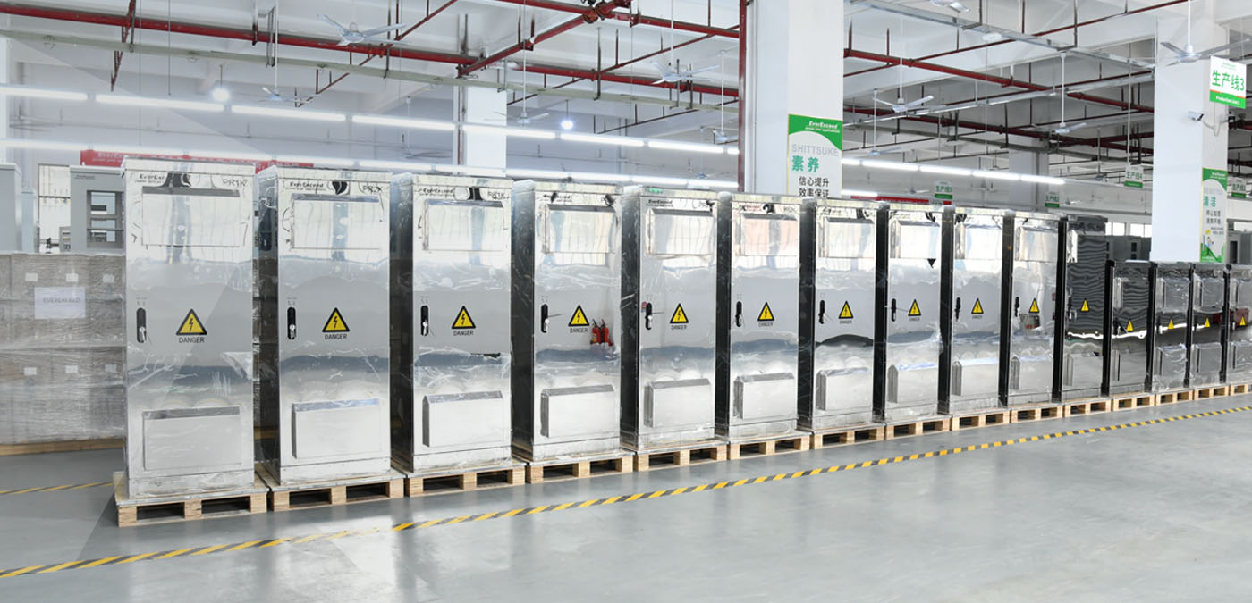 وحدة طاقة احتياطية خارجية من نوع UPS بقدرة 1 كيلو فولت أمبير و2 كيلو فولت أمبير لمشروع معدات شبكة ممرات الموانئ