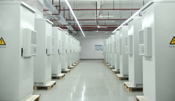 EverExceed أنجزت بنجاح إنتاج نظام تخزين طاقة بطارية الليثيوم في الهواء الطلق
